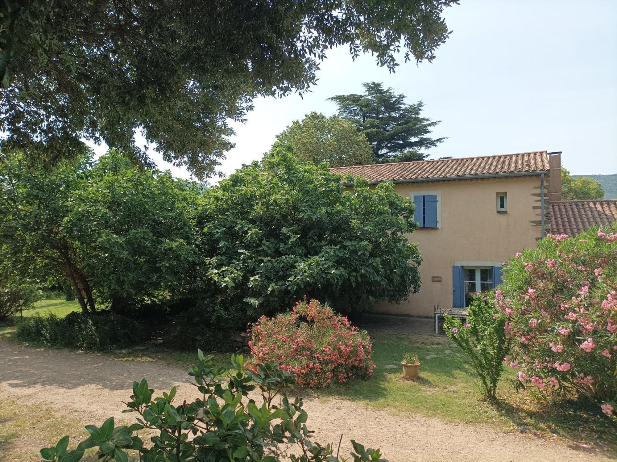 Chateau De Colombieres Sur Orb Exterior photo